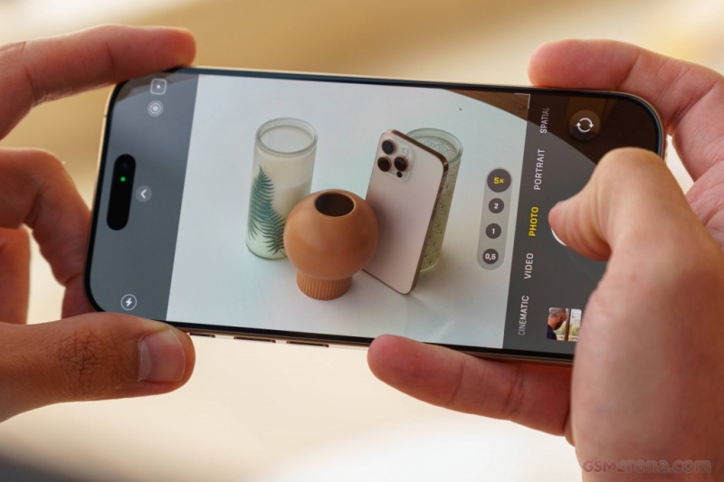 Apple iPhone 16 Pro Max